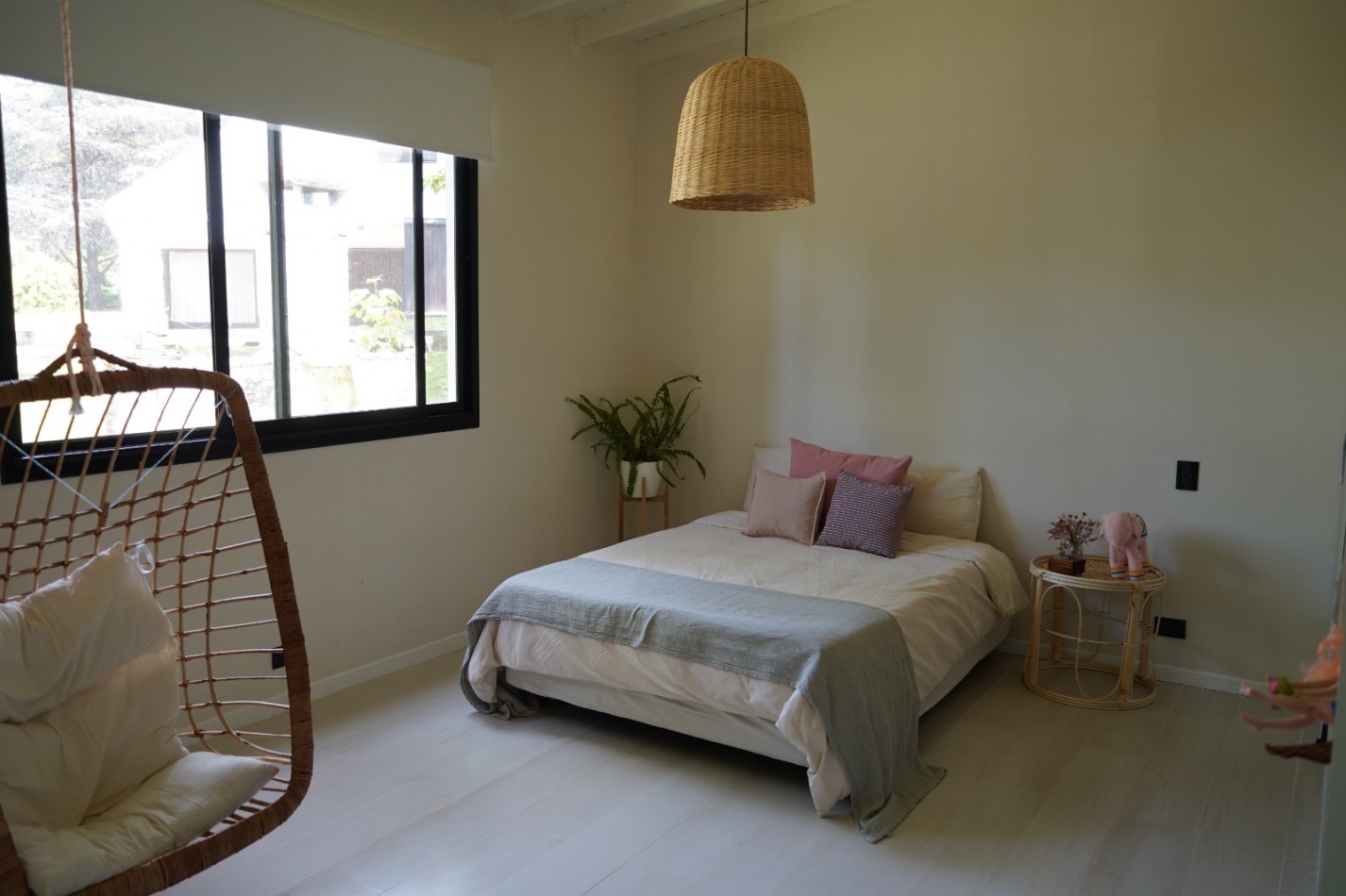 Casa en alquiler con piscina climatizada Pinamar