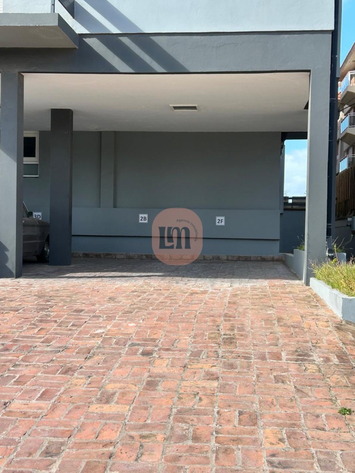 Departamento en venta, 3 dormitorios, a metros del mar. Pinamar norte