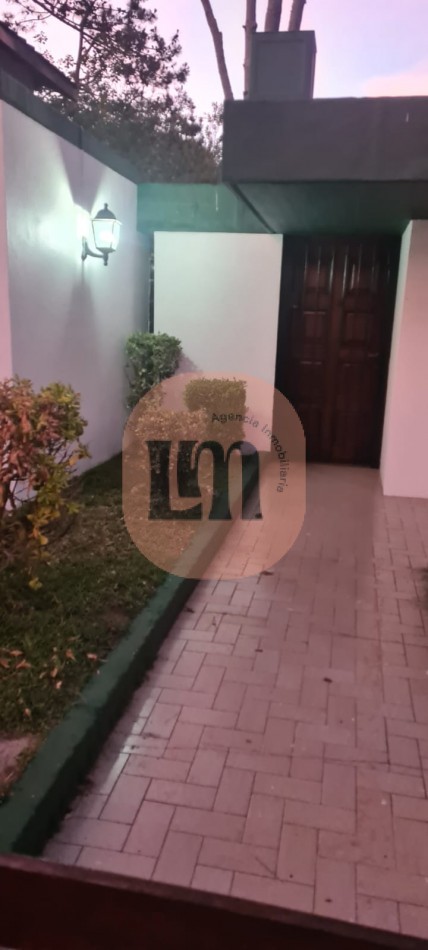 Casa + Duplex, Villa Gesell en Venta