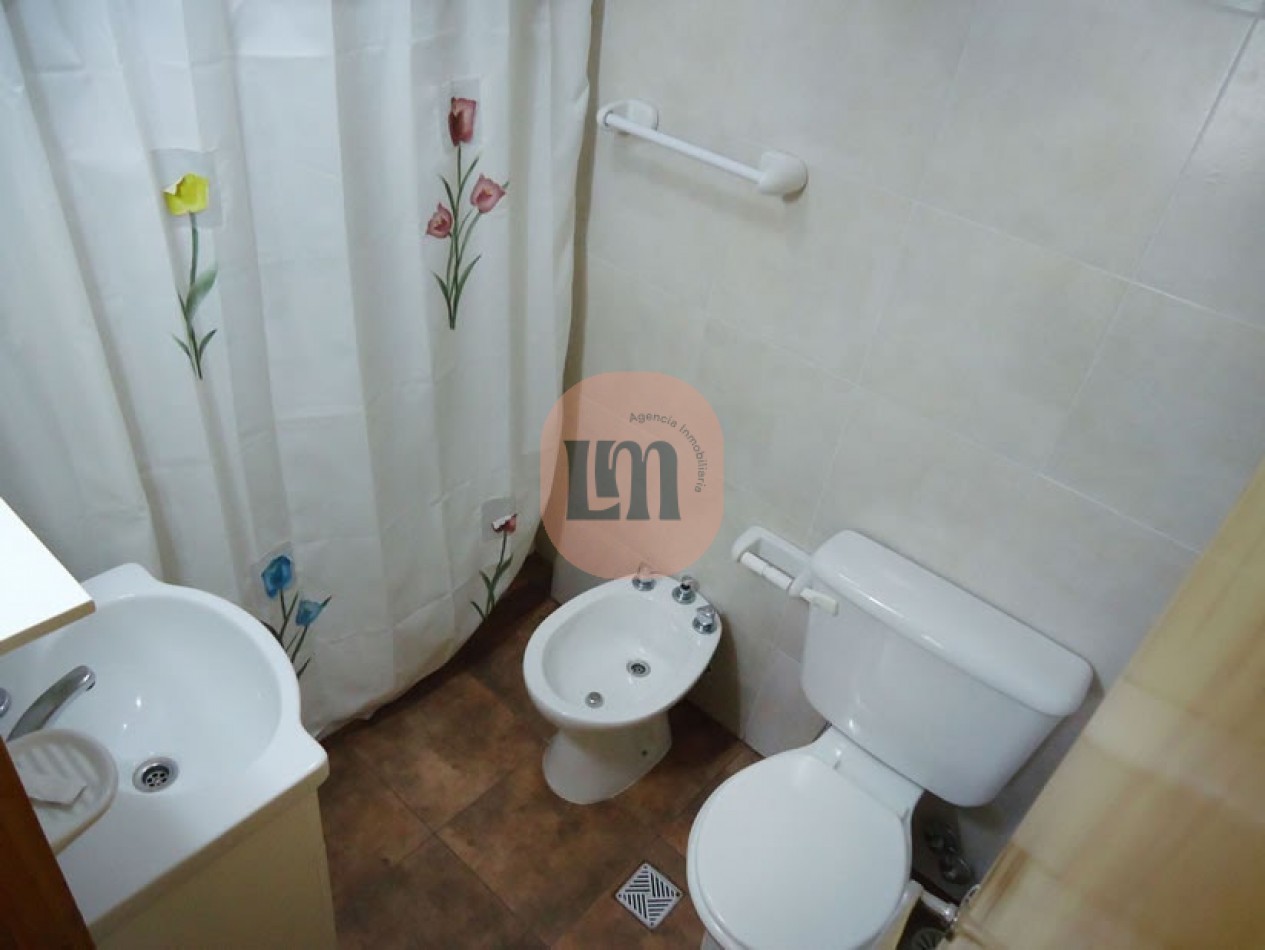 Casa + Duplex, Villa Gesell en Venta