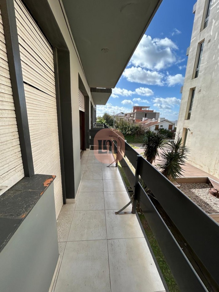 Departamento en venta, 3 dormitorios, a metros del mar. Pinamar norte